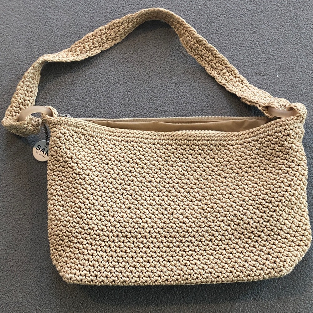 The SAK Beige Crocheted Crossbody Purse w Spring Flower faux Pearl - Picture 5 of 6